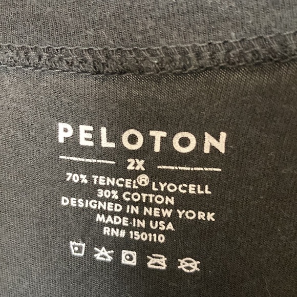Peloton Women’s Flow Racer Tank Size 2x - Picture 5 of 6
